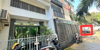 Nhà 38m2 (3,9 x 10), 5 tầng BTCT hc đủ, hẻm ô tô Tôn Đản. 6,3 tỷ