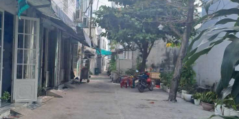 NHÀ RỘNG 80M²- 4.3 TỶ - Hẻm 3 GÁC CHẠY VIVU SẠCH SẼ - HUỲNH TẤN PHÁT 