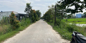 Bán đất 1 sẹt ngắn 824 ngay chợ Mỹ Hạnh Nam, đường bê tông lớn