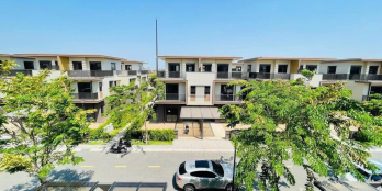 1 căn duy nhất 8tỷ 1 trệt 2 lầu 4 phòng ngủ ven sông Đồng Nai