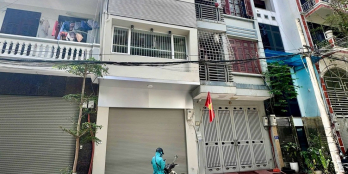 NHÀ LIỀN KỀ MẶT PHỐ KINH DOANH ĐƯỜNG HOÀNG QUỐC VIỆT, HÀ NỘI