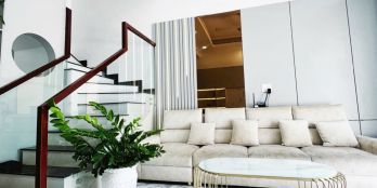 4 tầng, ngang 5 - đường xe hơi tránh - chỉ 6tỉ150 thương lượng.