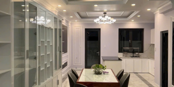 Bán nhà 2 tầng Full nội thất cao cấp, Sổ hồng công chứng ngay. Ngay KCN VSIP 2 