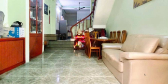 ngang hơn 4m, 4 tầng, 65m2, 3pn4wc. Hẻm 7m. Một đời chủ. Pháp lý chuẩn. HC đủ @