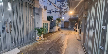 ngang 4m, 44m2, 4 tầng, 3pn4wc. Hẻm xe hơi đậu cửa. Pháp lý chuẩn 