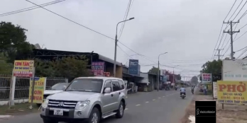 BÁN 1200m2 ( CÓ 100m2 THỔ CƯ ). MẶT TIỀN    ĐƯỜNG PHÙNG HƯNG - GẦN CỔNG KCN  
  