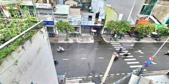 Siêu phẩm tòa văn phòng mặt tiền Đinh Tiên Hoàng. Chỉ 19,6 tỷ - thuê 720 tr/ năm