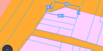 BÁN NHÀ MẶT TIỀN ĐƯỜNG ĐỒNG KHỞI ,NC
Gồm: gara oto,san trước,1pk,4pn,bếp rộng 
	