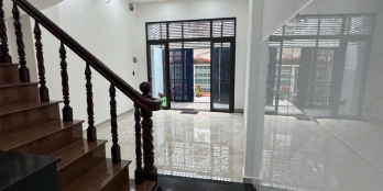 Nhà nở hậu, hẻm 4m, đúc BTCT mới đẹp, &