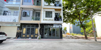 Nhà 1 trệt 2 lầu full nội thất, KDC Đại Ngàn, gần ngã 6 An Phú, 1937 Thuận An