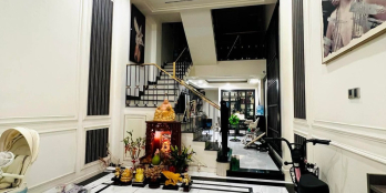 BÁN NHÀ HẺM XE HƠI NGUYỄN TRÃI, quận 5. 58m2 xây 4 Tầng sát mặt tiền SIÊU HIẾM. 