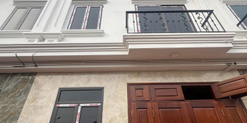 Nhà ngộp giá rẻ Đ.Thành Thái,Quận 10. Giá 4tỷ200/78m2. Đang cho thuê 25tr/tháng.