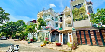 NHÀ HIỆP BÌNH CHÁNH KHU BÊN SÔNG TP THỦ ĐỨC - 5 TẦNG 6PN - THANG MÁY - 6x20M 