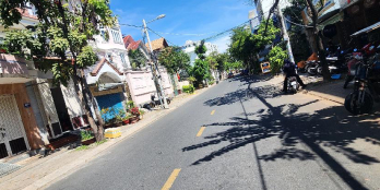 BÁN BIỆT THỰ ĐẸP NHẤT KHU KIỀU ĐÀM,Q7  LÔ GÓC CÓ THANG MÁY,NỘI THẤT XỊN 200M2 