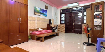 Nhà đẹp 67,6m2, 3 tầng + thang máy, hẻm xe hơi 6m Nguyễn Trãi. 16,9 tỷ