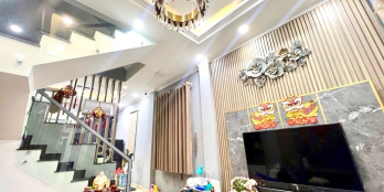 BÁN NHÀ TRƯỜNG THỌ NGAY CHỢ THỦ ĐỨC - XE HƠI TRÁNH - 3 TẦNG 4PN SHR HOÀN CÔNG