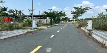 Bán lỗ 200tr lô đất F0 ngay mặt tiền đường 24m giá 1t7 LH 0979976979 