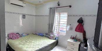 Nhà 3 tầng 3 PN - 37,3 m2 (3,8 x 8) - hẻm 3,3m Bến Vân Đồn. Chỉ 3,7 tỷ