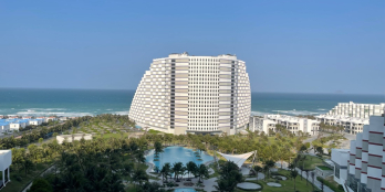 CĂN HỘ VIEW BIỂN ĐỘC NHẤT THE ARENA CAM RANH TẦNG 10, HƯỚNG ĐÔNG, GIÁ CHỈ 9xx TR