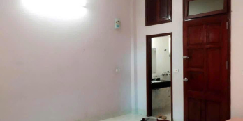 CHO THUÊ NGUYÊN CĂN NHÀ SỐ 1 NGÕ 2 PHỐ PHAN BÁ VÀNH - 47m 4T Ô TÔ ĐỖ CỬA.