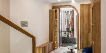 (QUẬN 7) HẺM XE HƠI THÔNG - GẦN ĐẠI HỌC MAKETING - 2 TẦNG MỚI ĐẸP Ở NGAY - 45M2