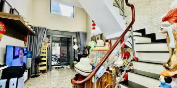 BÁN NHÀ MỚI ÂU DƯƠNG LÂN QUẬN 8 . 5 TẦNG GIÁ RẺ 6ty830 sổ hồng chính chủ 