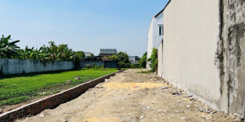 bán lô đất Mỹ Hạnh Nam 1 sẹt 824 đối diện UBND, DT 6x25m đất full thổ cư