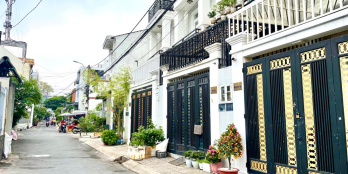 NHÀ 3 TẦNG KHU PHÂN LÔ NGAY CHỢ THỦ ĐỨC - CĂN GÓC ĐƯỜNG XE HƠI TRÁNH CHỈ 6.9 TỶ