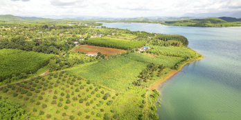 Bán đất view hồ Sông Hinh, đường nhựa, sổ hồng riêng, giá chỉ 250tr/nền. 