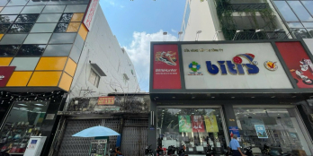 MT Đường Trần Hưng Đạo. DT: 5,9x28m (162m2). thích hợp xe cao ốc 