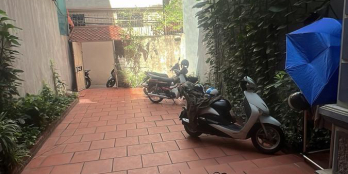 ĐƯỜNG LÁNG, ĐỐNG ĐA: 100M - 4T - MT: 4,9m giá 17,4 tỷ - NHÀ MẶT NGÕ , KINH DOANH