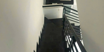 BÁN NHÀ 1 LẦU - BAN CÔNG THOÁNG MÁT - QUẬN 7