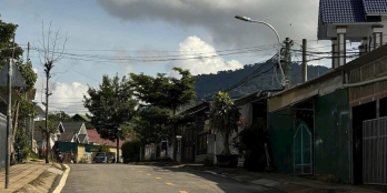 bán gấp lô đất mặt tiền đường Lạc Long Quân, Tt Lạc Dương