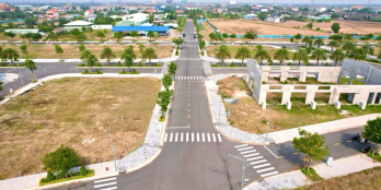 Bán gấp lô đất mặt tiền 90m2 kế bên eco Retreat 