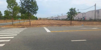 Bán lô đất 300m2 ngay Trường Tiểu học Bàu Bàng giá 1420tr