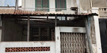 Nhà cũ tiện xây mới, 80m2, ngang hơn 4m, dài 19m. 2 mặt hẻm thoáng mát, ply 