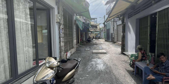 Bán Nhà TÂN PHÚ HÀNG HIẾM – HẺM XE HƠI HUỲNH THIỆN LỘC – 1 TRỆT 3 LẦU – CHỈ 5.5t