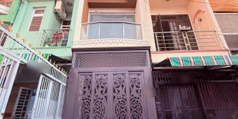 Chỉ 5,6 tỷ - hẻm trước nhà 6m - nhà 5 tầng 3pn - gần Tôn Đản