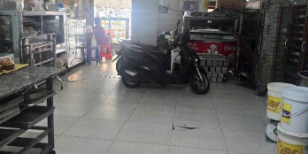  BÁN NHÀ 6 T ẦNG MẶT TIỀN LÂM VĂN BỀN  - KINH DOANH SẦM UẤT- DÒNG TIỀN 40TR/ 