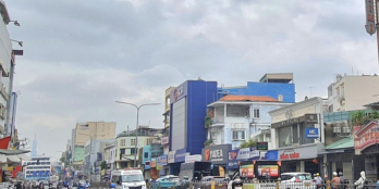 Mặt tiền Hoàng Văn Thụ (30 mét) - sổ 63,91m2 - nhà 4 tầng 6PN. Chỉ 15 tỷ