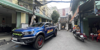 Nhà cũ tiện xây mới, ngang 4m, 40m2. Hẻm xe hơi đậu cửa. Tiện kinh doanh đangành