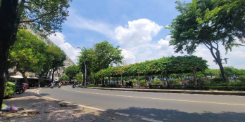 Nhà cũ tiện xây mới, ngang gần 5m, 54m2, lô góc 3mặt hẻm. Cách 1 căn ra mặt tiền