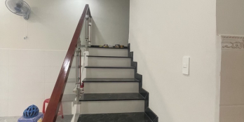 Nhà ngang 4m, nở hậu, 52m2, hai mặt hẻm. Hẻm xe hơi đậu cửa. Khu vực an ninh @ 