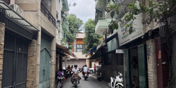 Nhà ngang 4m, 54m2. Hẻm nhựa 6m. Sổ vuông vức, hoàn công đầy đủ. 4pn