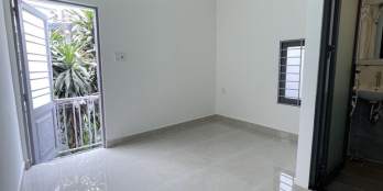 Nhà nhỏ Bình Thạnh cần bán nhỉnh 2tỷ, hẻm xe hơi thông, Nguyên Hồng, sổ riêng