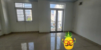 Bán nhà HXH cách 1 căn ra mặt đường, nhà SHR rộng đẹp 108m2, xây cứng cáp 3Tầng 