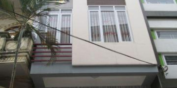 Cho thuê nhà phố Văn Cao 40m2x4 tầng, 13tr/tháng