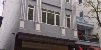 Cho thuê nhà Đội Cấn 80m2x2t mặt tiền 8m 45tr/tháng