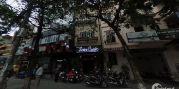 Cho thuê nhà 5 tầng trong ngõ phố Đội Cấn - Ba Đình 7 phòng , khu dân cư đông đúc, dân trí cao tiện làm văn phòng , spa , ở , kinh doanh ...