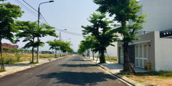 Cho thuê cặp đất Đảo Vip B1.14 hướng đông nam mát mẻ mà giá cả cực phải chăng chỉ 4 triệu/ tháng